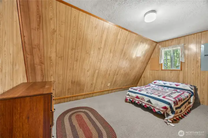 Spacious second bedroom ideal for guests or vacation rental use in this High Valley Packwood cabin.