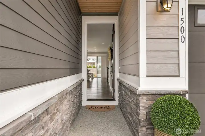 Oversized front entry