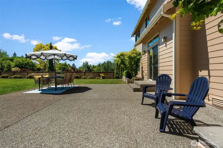 patio off kitchen/living room