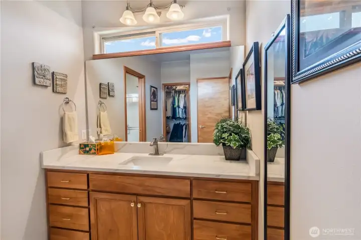 Primary retreat - 2 room bathroom w/large walk in closet.