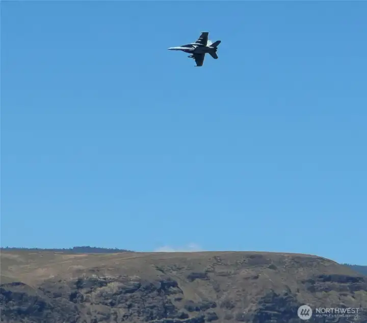 Enjoy the occasional air show, put on by the Whidbey Island Naval station as the pilots practice low manurvers banking around the cliffs of Crescent Bar.