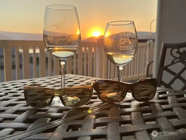 Wine down after a busy day on the water wake boarding, skiing, surfing, swimming/golfing/ walking the trails on the river or ??