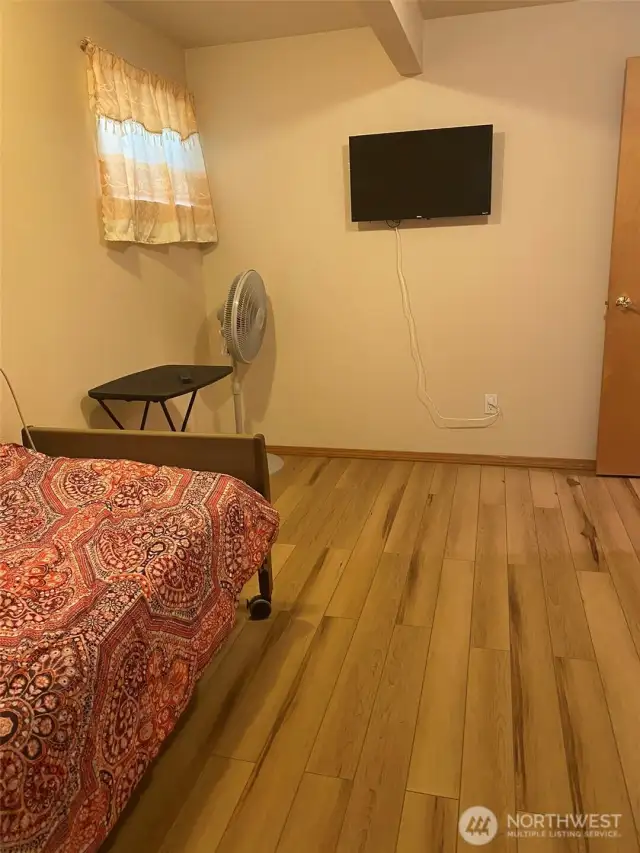 single room (Main)