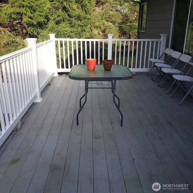 Large Deck