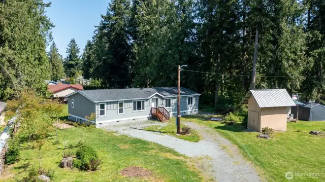 Welcome to this immaculate home on a quiet lot in the Lake Ketchum community!