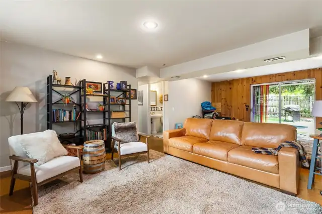 large downstairs bonus room