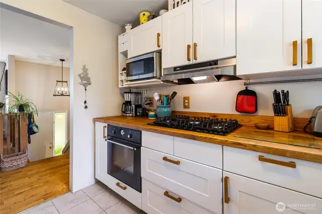 beautiful hardwood kitchen counter tops