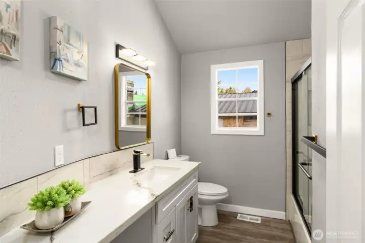 upstairs hallway bathroom