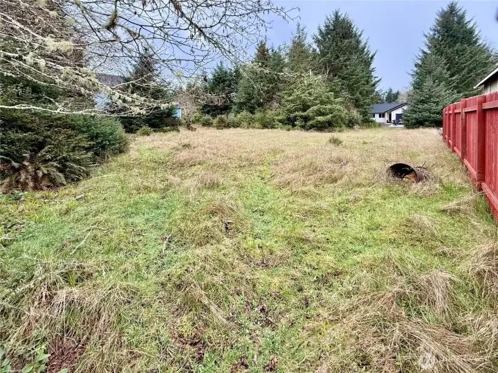 9,000 sf Grays Harbor Bay view lot at Ocean Shores, WA