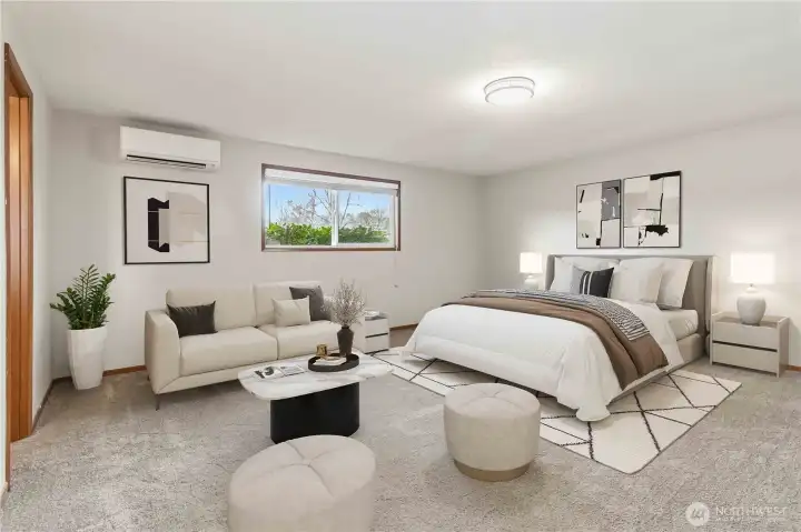 Spacious Primary Suite- Virtually Staged