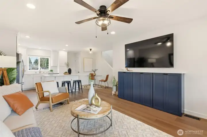 Beautiful, new, high-quality flooring throughout.