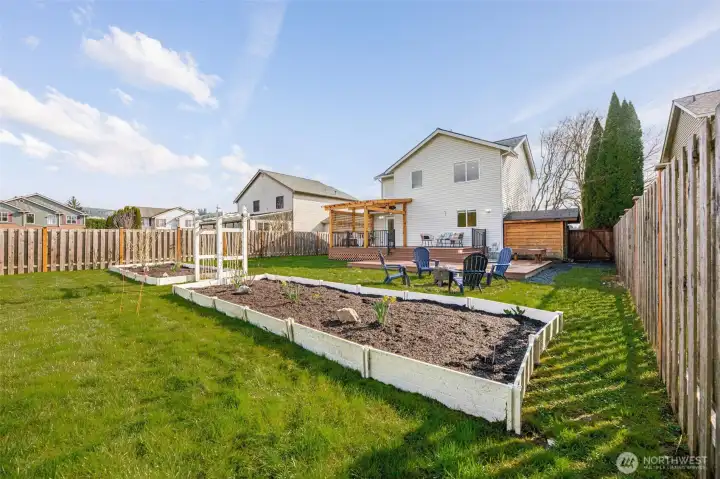 Green thumb? So much space for gardening!