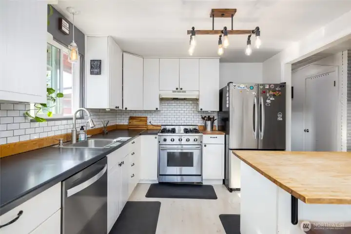 Kitchen layout to make every meal a little easier.