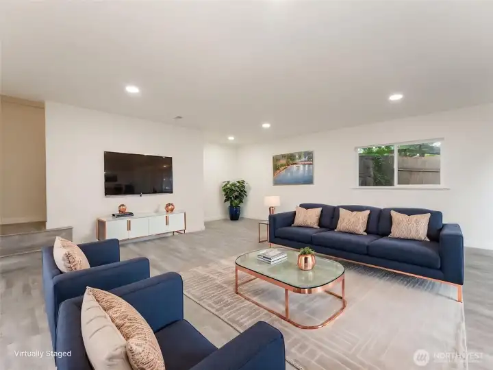 family room/virtual staging
