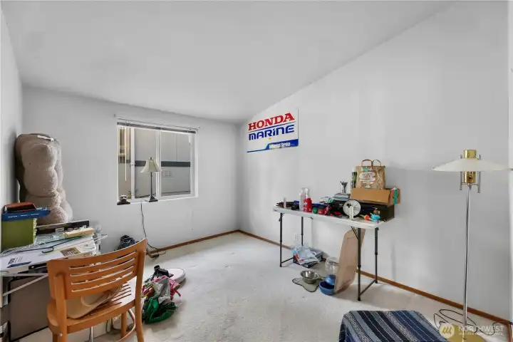Large Den/Office Large Den/Office