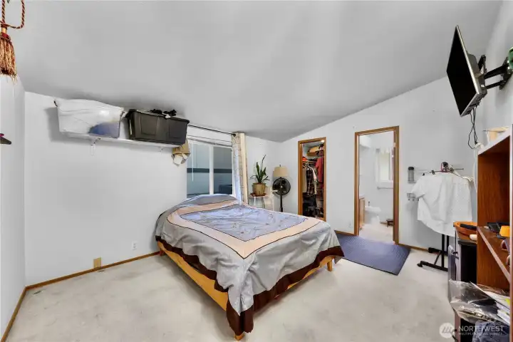 Primary Bedroom with walk in closet and 3/4 Bathroom Primary Bedroom with walk in closet and 3/4 Bathroom