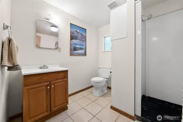 3/4 Bath 3/4 Bath