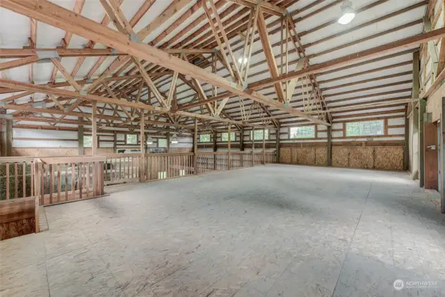 Loft is huge!  Ready for your Halloween dance party if you don't store your hay here.