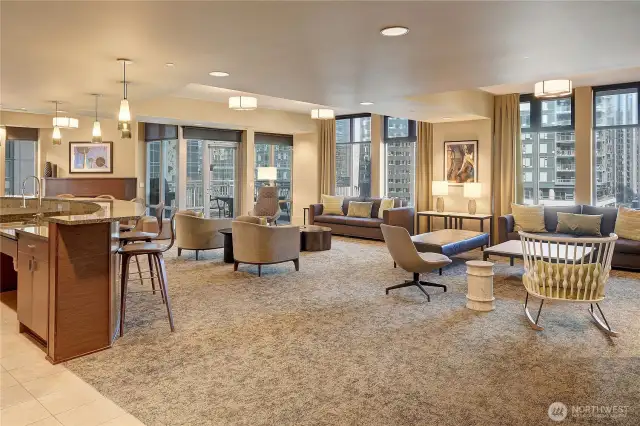 Owners Lounge on the 9th floor with amenities