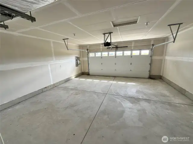 Large 2-car garage