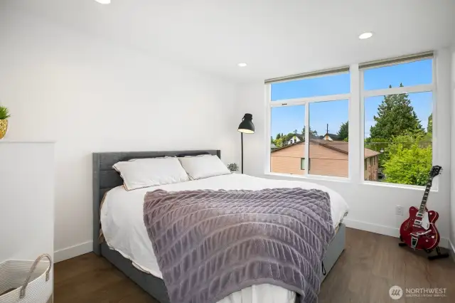 Primary bedroom (floor 3)