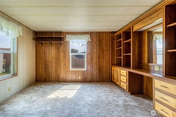 Den / library
