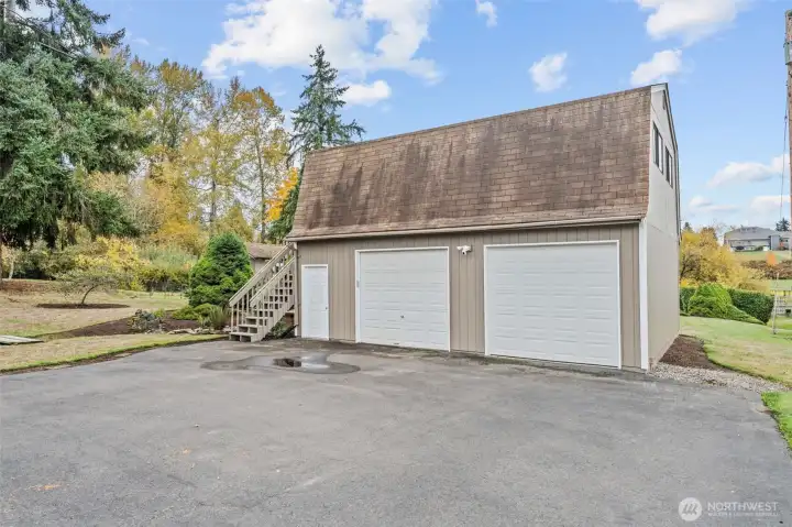 Oversized garage with room for a workshop