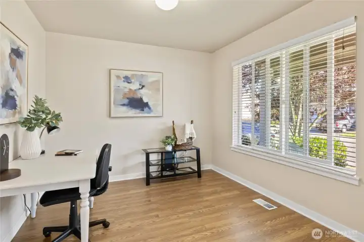 Office/flex room on main level
