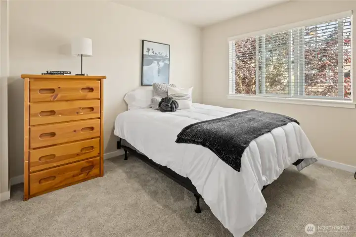 Guets bedroom #2