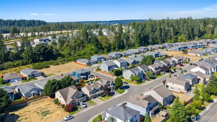 Great location just minutes to shopping, restaurants, etc