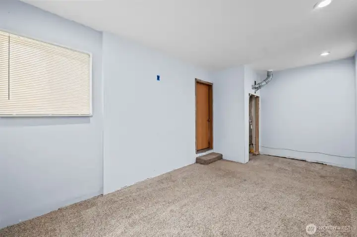 Bonus room or office, used to be part of garage