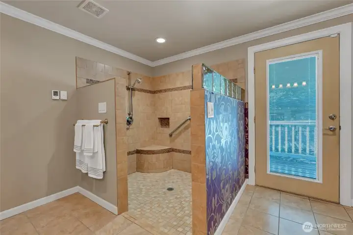 Entrance to the shower.