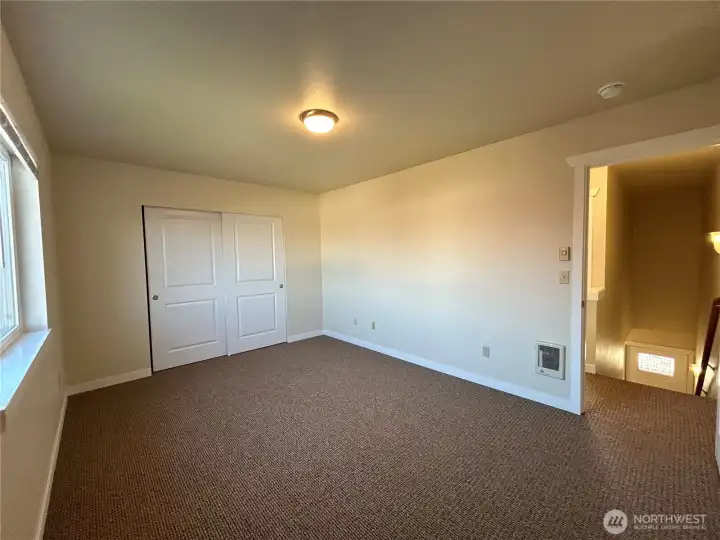 Upstairs bedroom 2