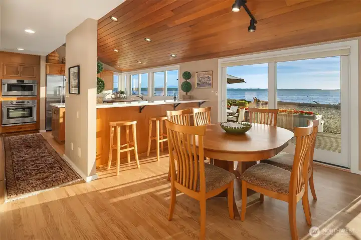 Kitchen counterbar for extra seating and stainless steel appliances. Kitchen counterbar for extra seating and stainless steel appliances.
