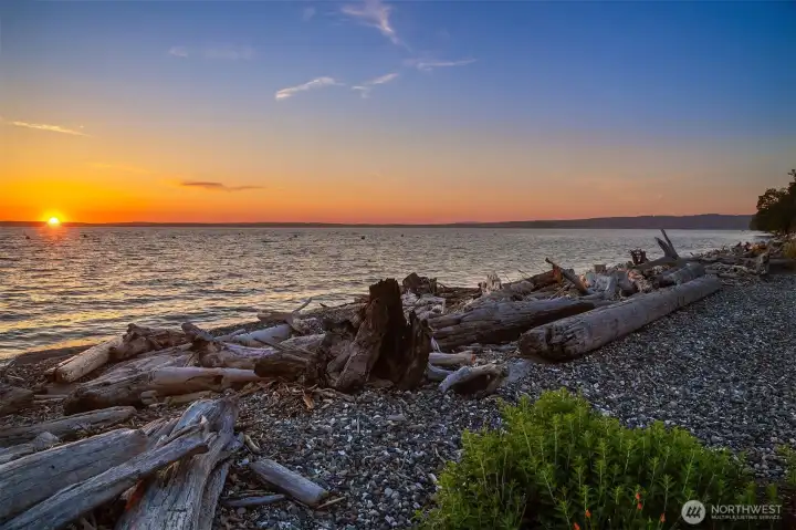 Sunset, level beachfront views. Sunset, level beachfront views.