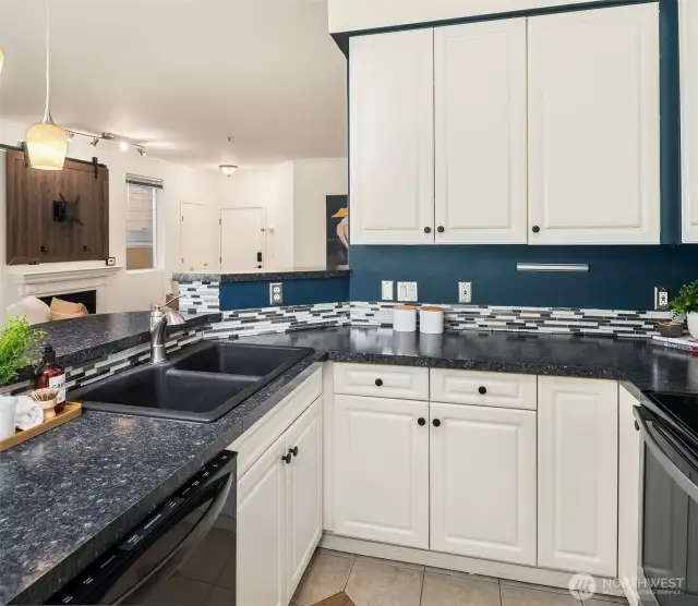A timeless, classic kitchen design.