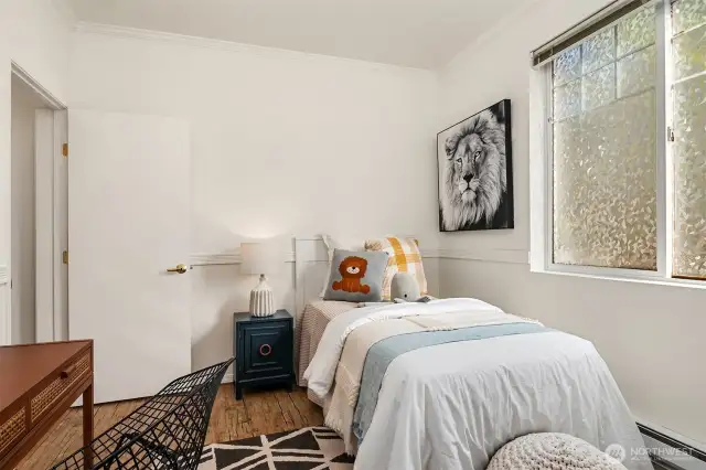 The 3rd bedroom also offers southern exposure.