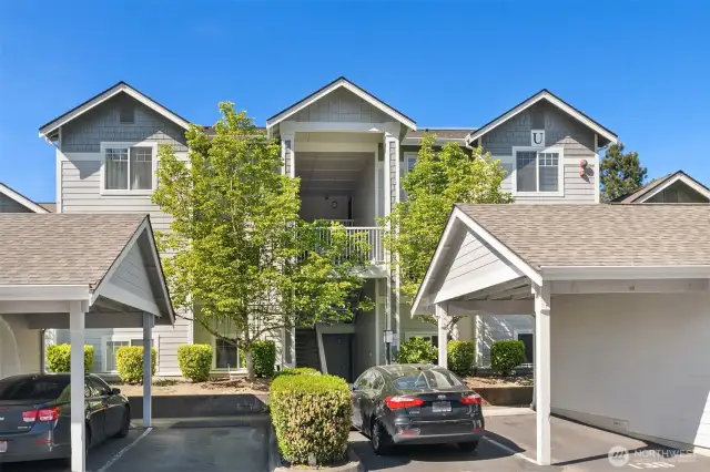 Welcome to Molasses Creek and this unique 3 bedroom offering.