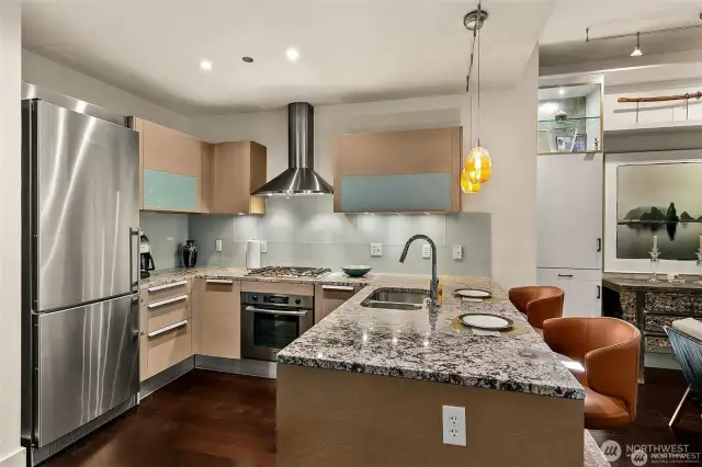 over sized kitchen island