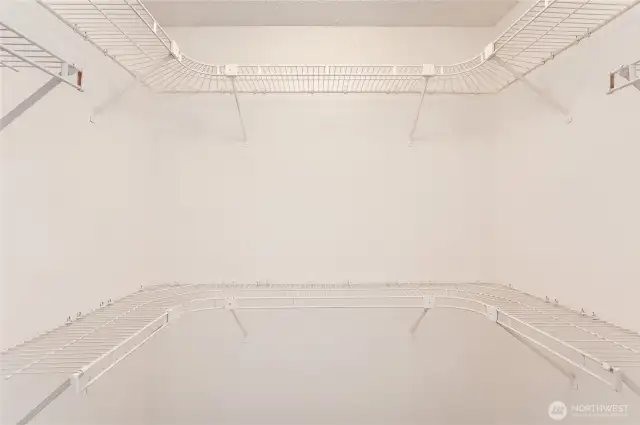Walk in closet