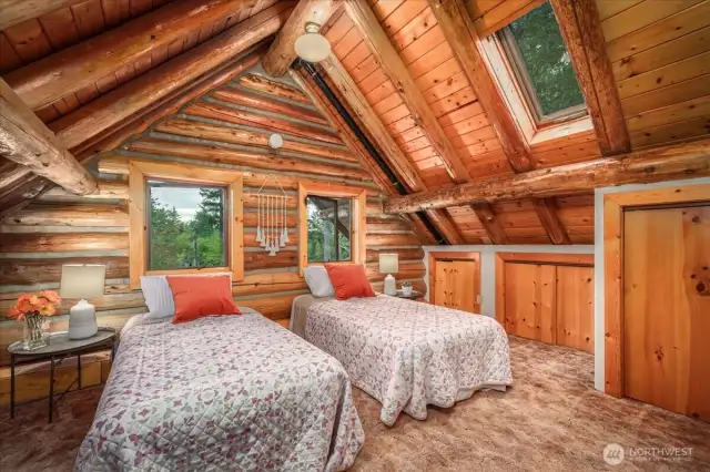 Bonus loft area