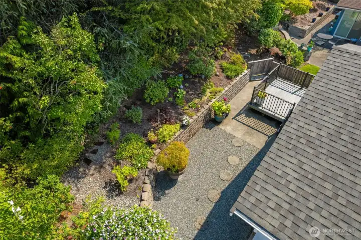 Tidy, manicured yard that is low maintenance.