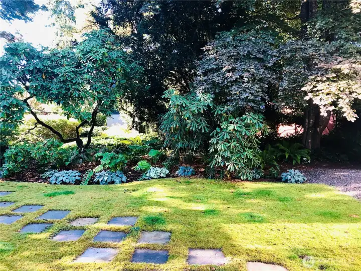 Make friends with the neighbors and this stone path will shave a couple minutes off of your commute to Winslow Way!!