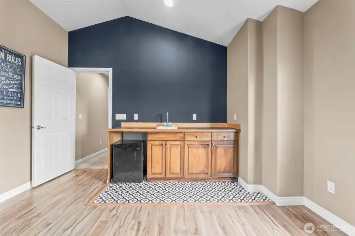 Second Floor Bonus Room Wet Bar