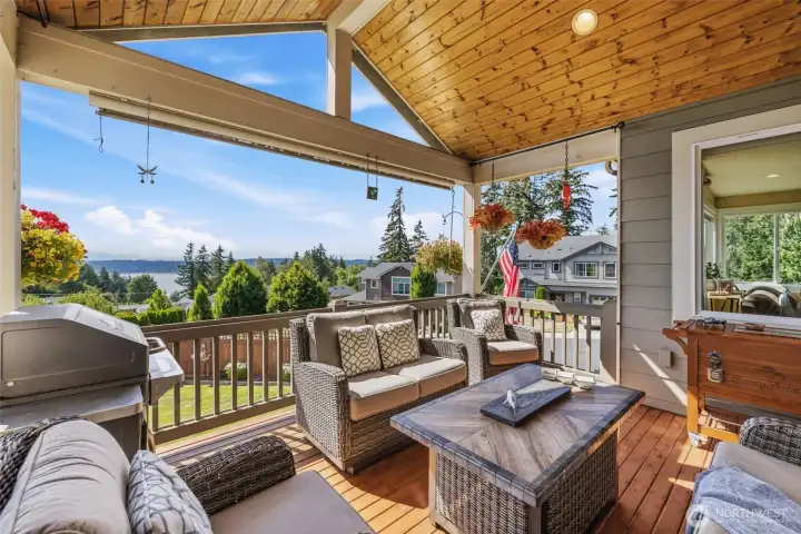Enjoy year-round sunsets from the large covered entertaining deck, seamlessly extending your living space outdoors.