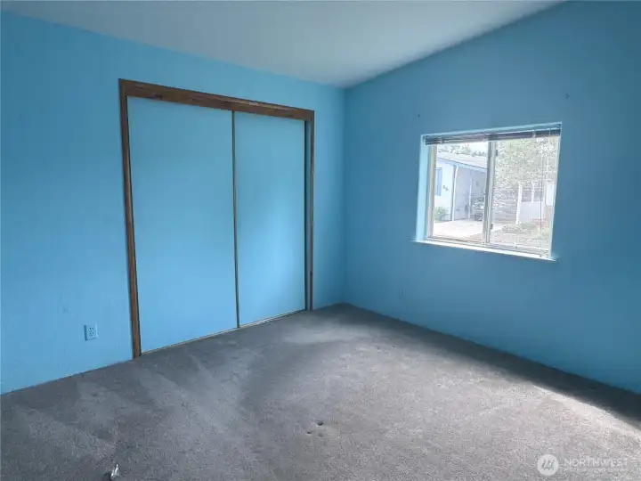 Guest bedroom #1