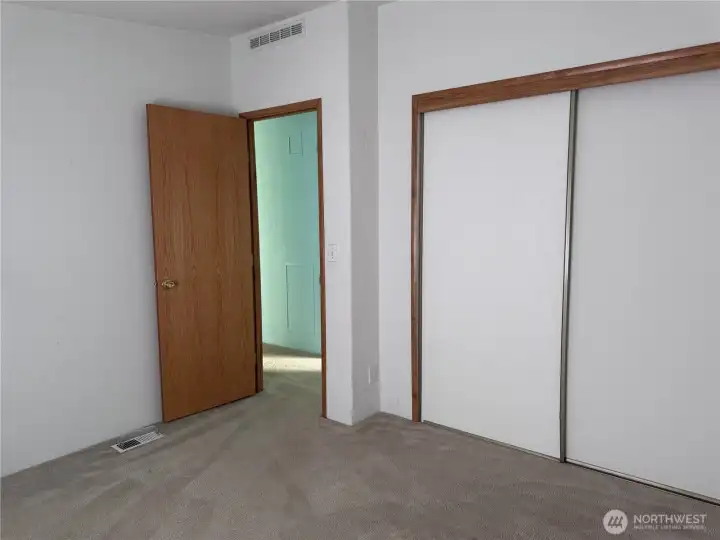 Guest bedroom #2