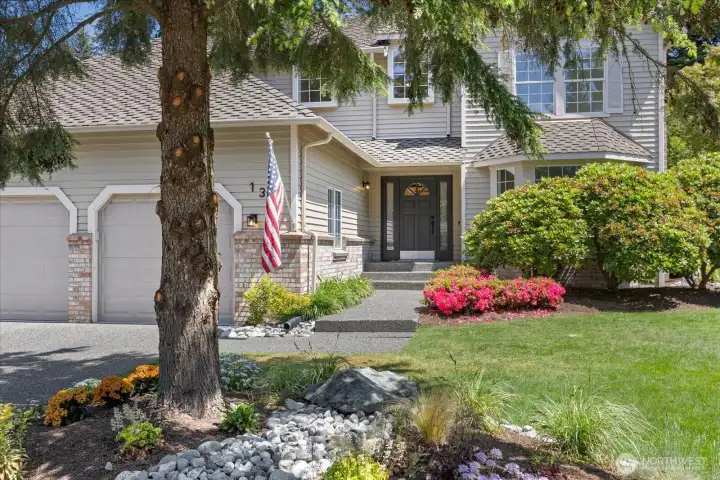 Manicured Landscaping