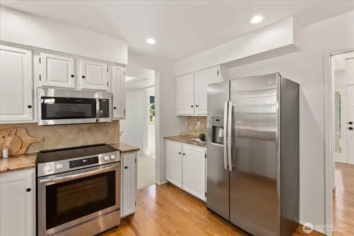 Brand New SS Range & Microwave
