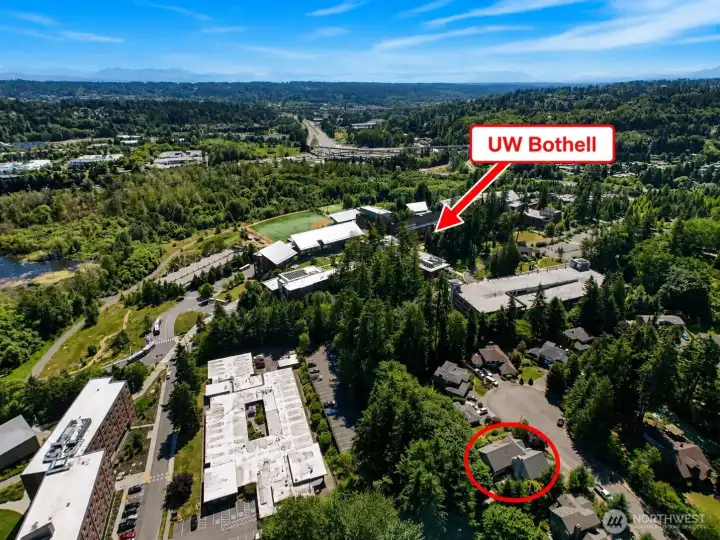Walking Distance to UW Bothell & Downtown